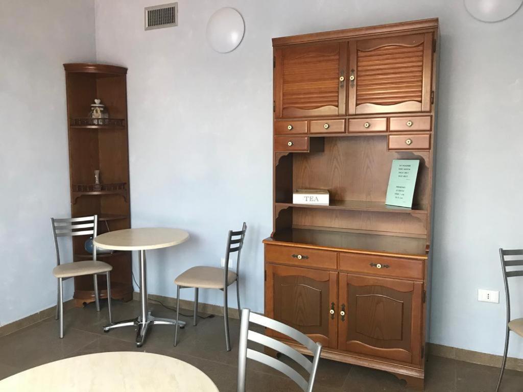 La Sosta Camere & Appartamenti San Felice sul Panaro Bagian luar foto